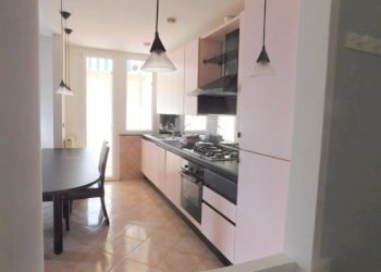 Trilocale Savona (zona Oltreletimbro) - foto 2