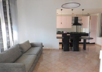 Trilocale Savona (zona Oltreletimbro) - foto 6