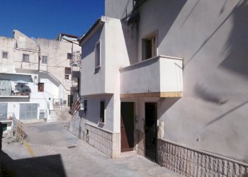 Trilocale Via VALLONCELLO, Ischitella - foto 1