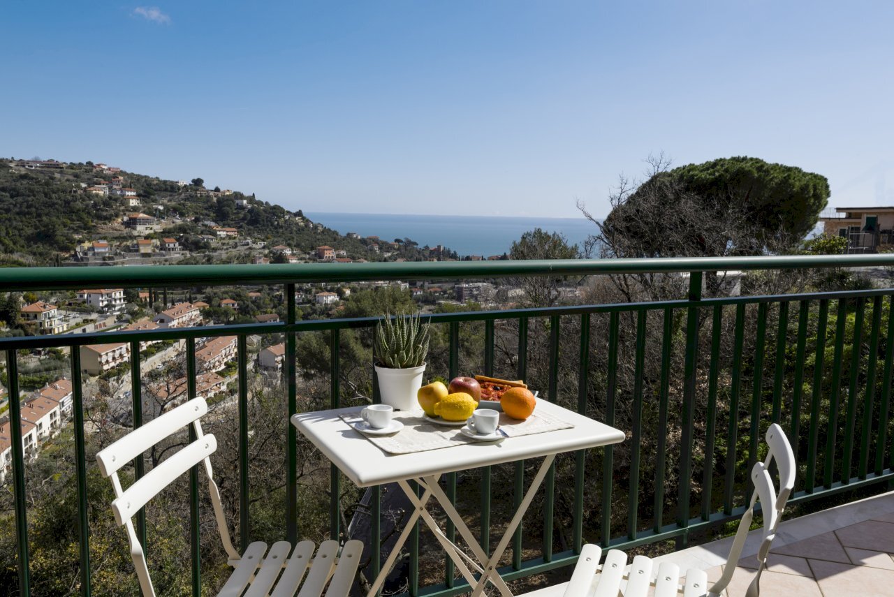 1.jpg - Appartamento strada per Moglio, Alassio - foto 1