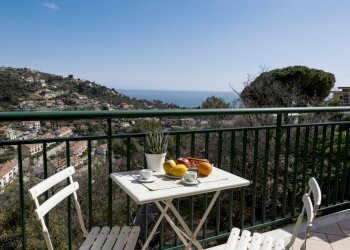 1.jpg - Appartamento strada per Moglio, Alassio - foto 1