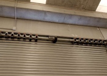 impianto motorizzato serranda - Capannone via Manfredonia, Foggia - foto 17