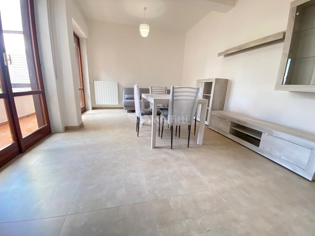 5.jpg - Three-room apartment Viale Abramo Lincoln 166, Caserta - photo 1