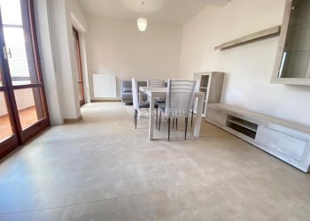 5.jpg - Three-room apartment Viale Abramo Lincoln 166, Caserta - photo 1
