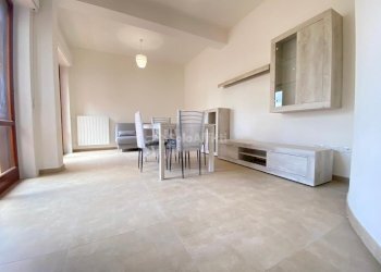 Immagine WhatsApp 2022-09-16 ore 16.57.08.jpg - Three-room apartment Viale Abramo Lincoln 166, Caserta - photo 3