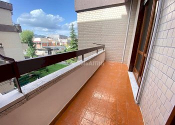 8.jpg - Three-room apartment Viale Abramo Lincoln 166, Caserta - photo 8