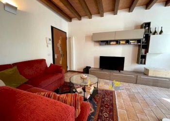 soggiorno_mobile tv.jpg - Two-room apartment Strada Argini Parma 36, Parma (neighborhood Cittadella) - photo 4