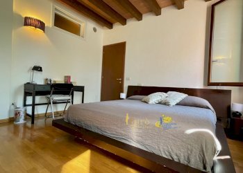 camera__letto.jpg - Two-room apartment Strada Argini Parma 36, Parma (neighborhood Cittadella) - photo 6