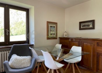 AFFITTO VILLAIR INFERIORE - ZONA PRANZO CON VETRAT - Trilocale Courmayeur - foto 2