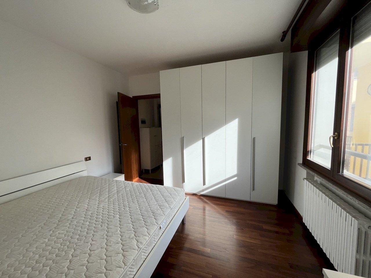 camera da letto - Bilocale Reggio nell'Emilia - foto 3