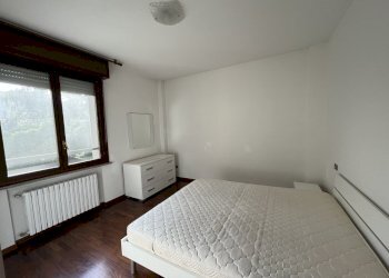 camera da letto - Bilocale Reggio nell'Emilia - foto 1