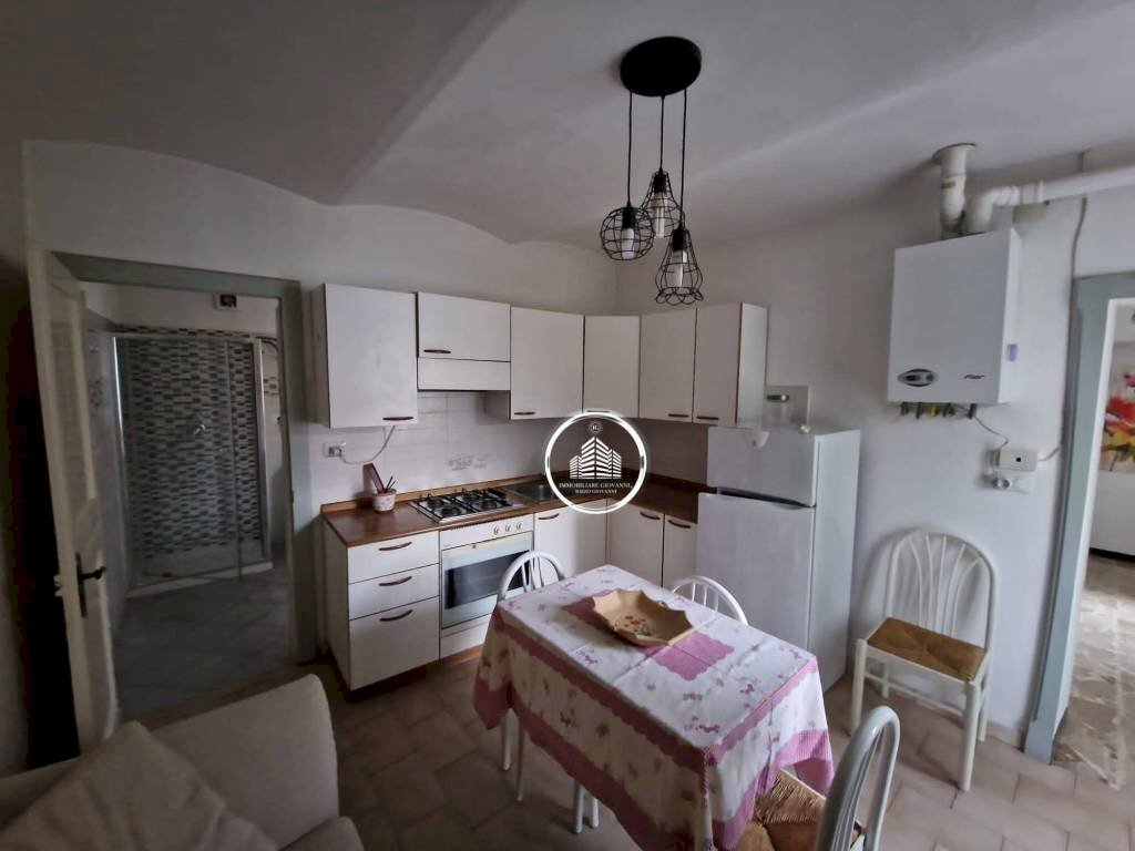 Cucina - Bilocale via Umberto I, Bra - foto 1