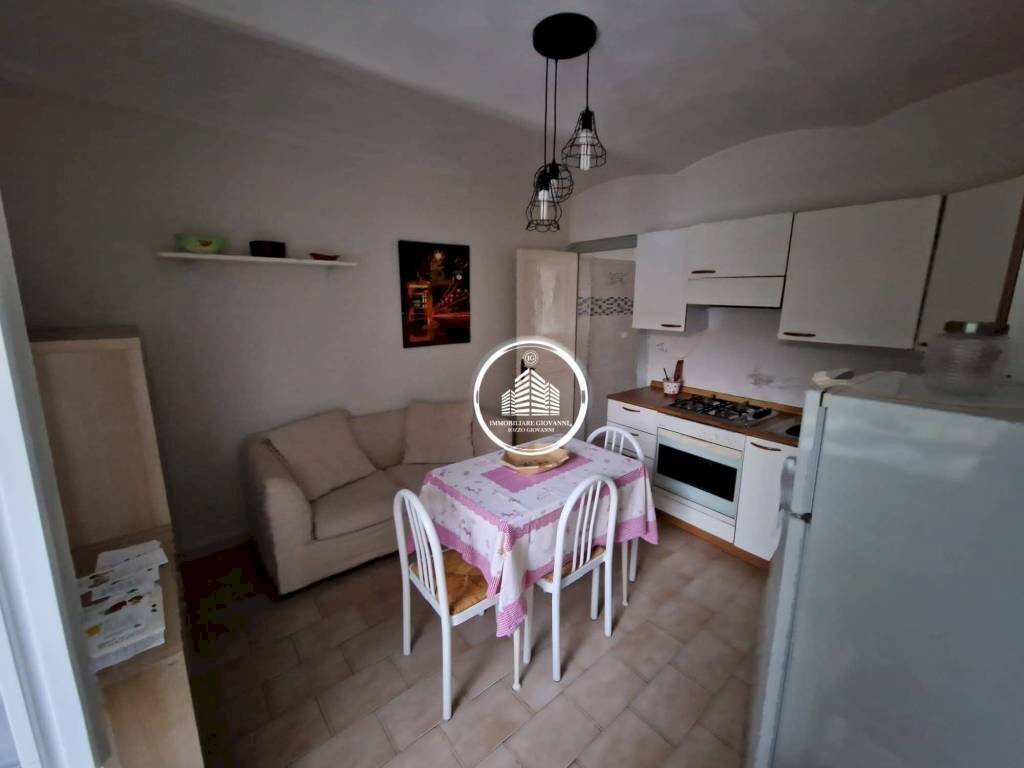 Cucina - Bilocale via Umberto I, Bra - foto 2