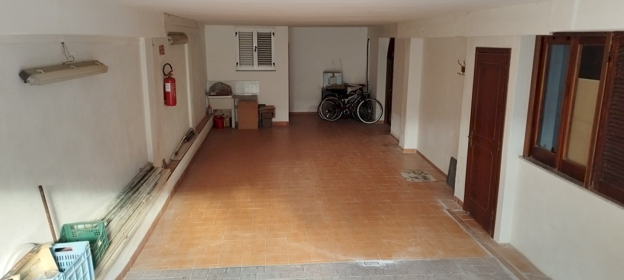 IMG_20220912_173906.jpg - Box Siracusa - foto 1