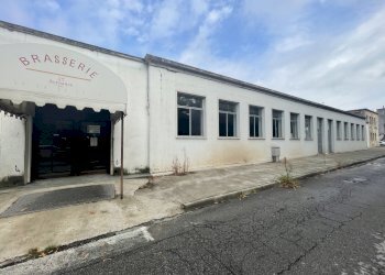 IMG_9212.JPG - Locale Commerciale via Fauser 5E, Novara - foto 5