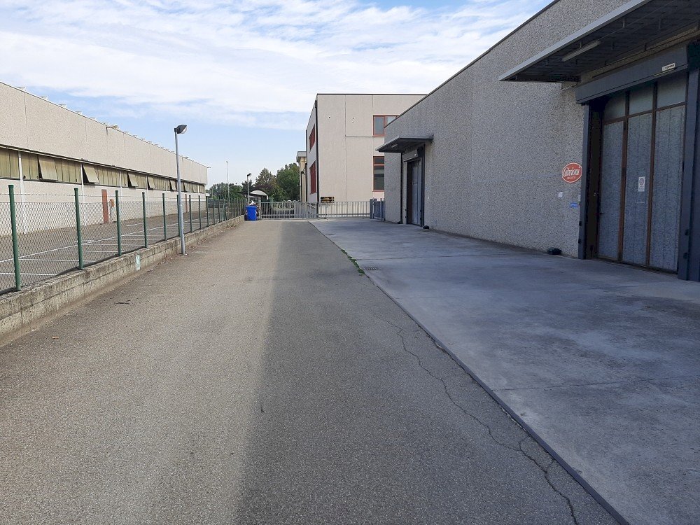 Shed Reggio nell'Emilia - photo 1