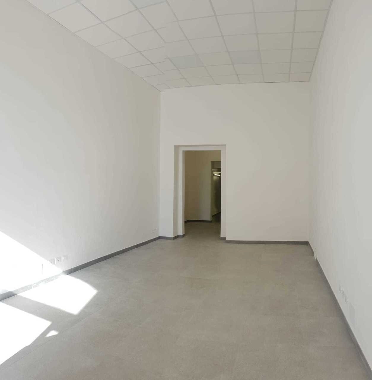 PHOTO-2020-11-09-19-25-27.jpg - Commercial Premises corso umberto, Siracusa - photo 3