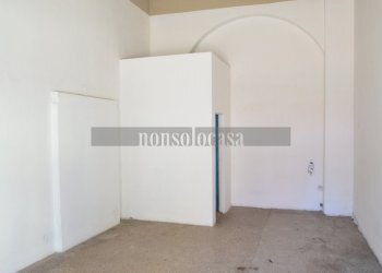 AREA VENDITA - Locale Commerciale Via Giuseppe Garibaldi 165, Umbertide - foto 3