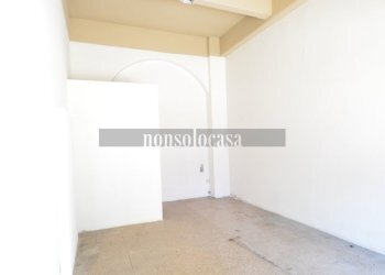 AREA VENDITA - Locale Commerciale Via Giuseppe Garibaldi 165, Umbertide - foto 6