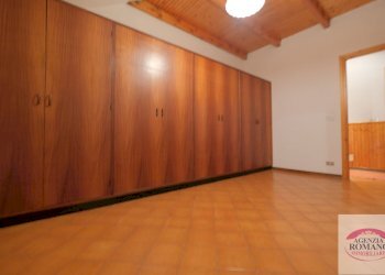 rif 0575(Copy4).jpg - Mansarda Urbe - foto 9