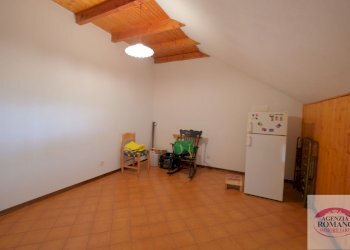 rif 0575(Copy6).jpg - Mansarda Urbe - foto 11