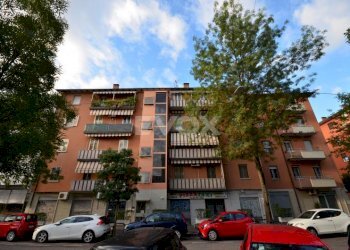 Four-room apartment Bologna - photo 1