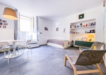 SOGGIORNO CON ANGOLO COTTURA - Appartamento Salita Pontecorvo, Napoli (zona Montecalvario) - foto 1