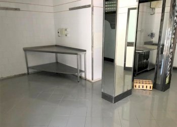 5.jpg - Locale Commerciale via dei girasoli, Guidonia Montecelio - foto 1