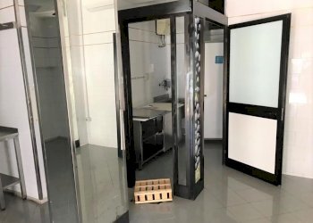 6.jpg - Locale Commerciale via dei girasoli, Guidonia Montecelio - foto 5