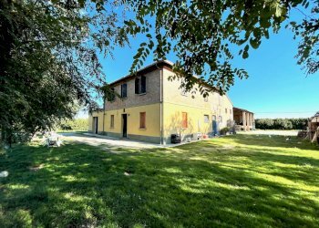 Casa indipendente Via Emilia Ponente, 1950, Castel Bolognese - foto 1