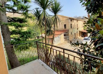 24 RIPATRASONE-CASA INDIPENDENTE CON 12 ETTARI DI - Casa indipendente Ripatransone - foto 1