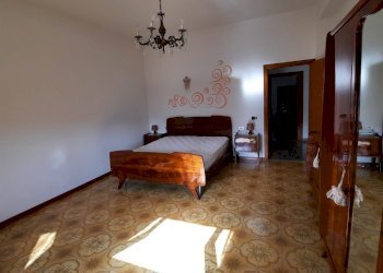 33 RIPATRASONE-CASA INDIPENDENTE CON 12 ETTARI DI - Casa indipendente Ripatransone - foto 25