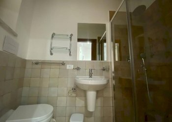 Three-room apartment Salita Valenza, Monreale - photo 12