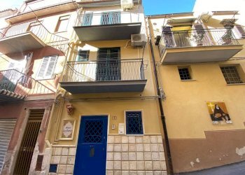 Three-room apartment Salita Valenza, Monreale - photo 15