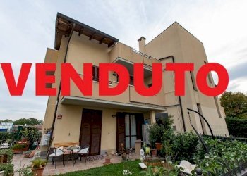 Trilocale via Francesco Baracca, 129, Ossona - foto 1