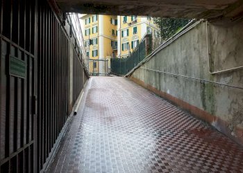 BOX AFFITTO CARIGNANO VIALE ASPROMONTE (5) - Box viale Aspromonte, Genova (zona Carignano) - foto 3