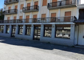 Monolocale Piazza Martiri della Libertà, 2, Bagnolo Piemonte - foto 3
