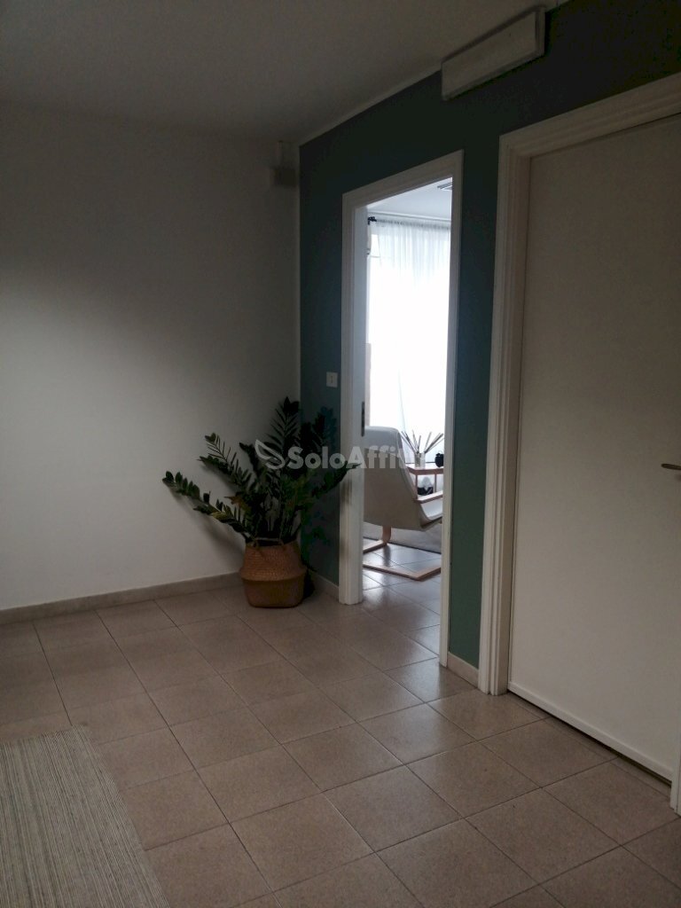 12.jpg - Ufficio Piazza Silvio Pellico 20/A, Chieri - foto 3