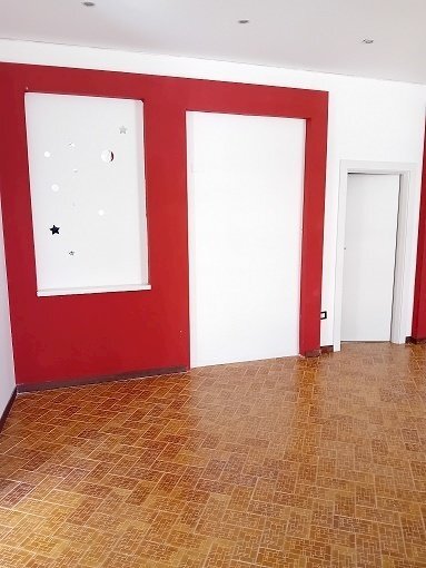 20250213_115651.jpg - Locale Commerciale Orsogna - foto 3