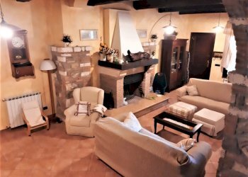 WhatsApp Image 2022-09-05 at 11.30.33 (1).jpeg - Villa a Schiera VIA LICINESE  SNC, Orvinio - foto 24