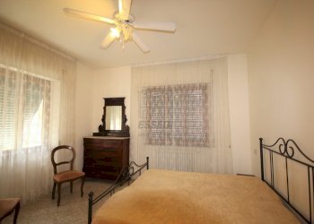 villa singola divisa in quattro appartamenti (1).J - Villa Via del Cimitero di Vicopelago 533, Lucca - foto 4