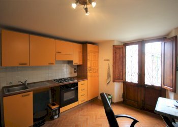 villa singola divisa in quattro appartamenti (22). - Villa Via del Cimitero di Vicopelago 533, Lucca - foto 15