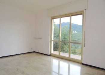 Stanza non arredata - Three-room apartment via Casareggio, Moconesi - photo 6