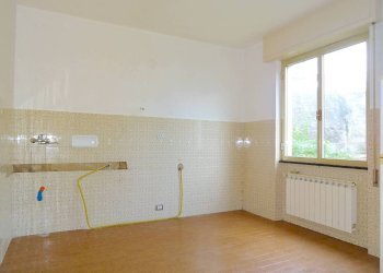 Cucina - Trilocale via Casareggio, Moconesi - foto 14