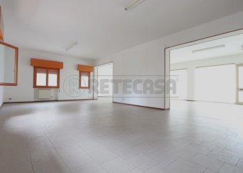 IMG_2646.JPG - Locale Commerciale Via S. Quasimodo, Grisignano di Zocco - foto 7