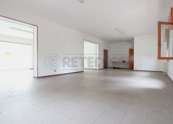 IMG_2647.JPG - Locale Commerciale Via S. Quasimodo, Grisignano di Zocco - foto 8