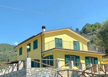 foto modificata.jpg - Attic Via Costa 3, Varazze - photo 1