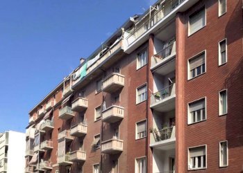 facciata bilocale via monte nero 11 - Appartamento via Monte Nero, 11, Torino (zona Barriera Milano) - foto 1