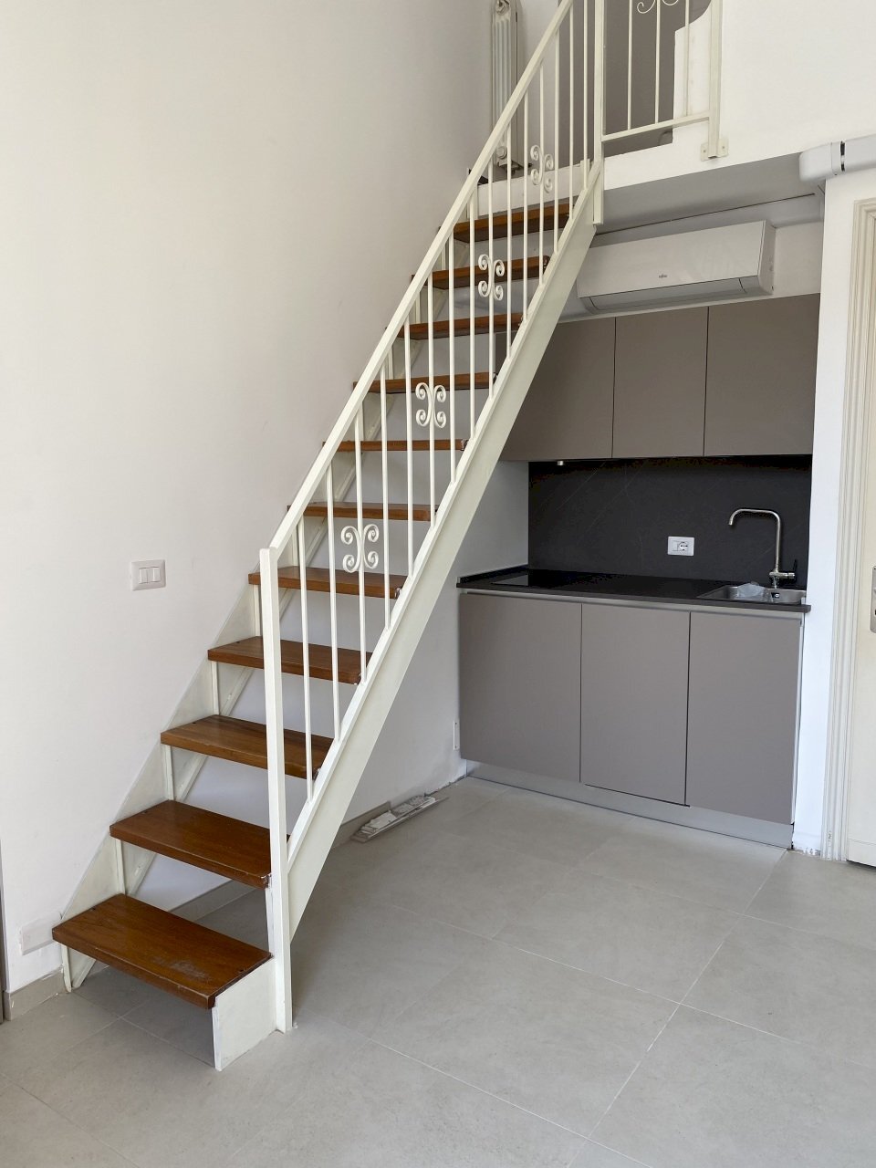 IMG_3920.jpg - Appartamento Piazza Vittorio Emanuele II 5, Finale Ligure - foto 2