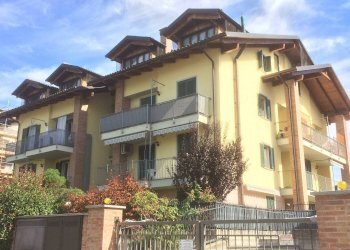 facciata - Trilocale via Rita Levi Montalcini, 8, Riva presso Chieri - foto 2